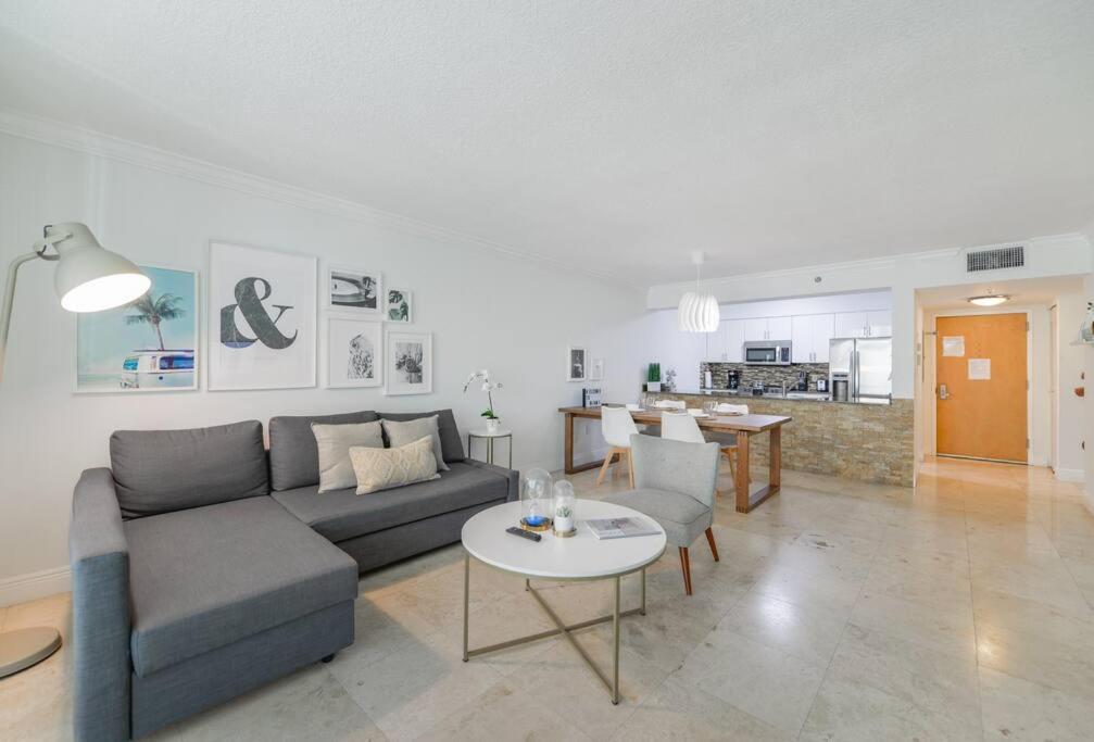 Centric Modern 40Thfloor Brickell Condo Free Parking By Palermo Home Miami Bagian luar foto